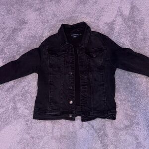 Cool black denim jacket for the winter, youth large